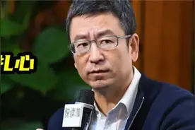 白岩松痛批社会乱象，一针见血指出根本问题，实在是太敢说了视频封面