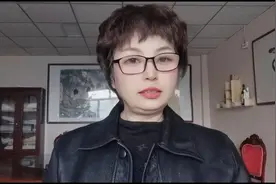 张凯丽提案火了，戳中了打工人的心窝子，你怎么看视频封面