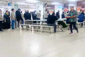 揭秘星期六天的华通，照常上班，七休一轮着休息，饭堂不停歇供应视频封面