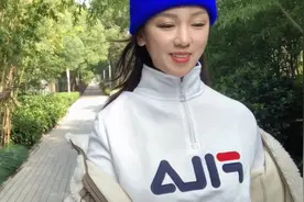 丫头突然手麻胳膊麻！是脑梗还是颈椎病？今天去医院看医生怎么说视频封面