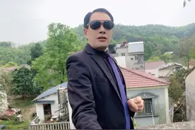 安徽宿松单亲爸爸，为了孩子单身12年，因为没找到能接受男孩的人视频封面