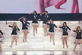 演唱会：韩国“少女时代”2015首尔演出现场，劲歌热舞视听尊享。视频封面