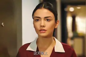 穷女孩坐着豪车去上学，瞬间成了全校的焦点视频封面