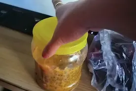 买了各种水果百香果加蜂蜜泡水喝母女俩仪式感满满实现水果自由视频封面
