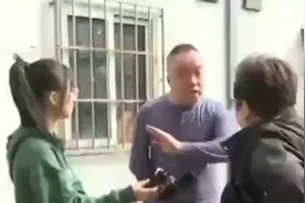 独臂男子独自赡养父母20年，卖房抵债后哥姐回国：这钱必须平分视频封面