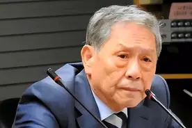 帅化民将军老当益壮，宁移白首之心，嬉笑怒骂独饮敬亭山视频封面