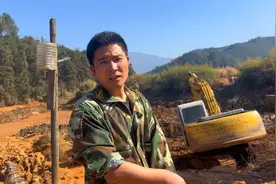 鱼塘淤泥太深了，今天花2000元整改一下，明年可以多养些鱼