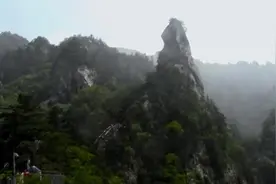 河南平顶山5A级尧山景区，被称为河南最美山峰…视频封面
