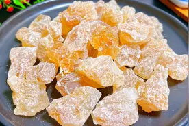 大块冰糖太硬掰不烂，教你一招，30秒轻松变成小冰糖，省时省力视频封面