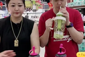 金牌和婶婶7月8号又直播带货，婶婶成了怀远认亲事件中最大的赢家视频封面