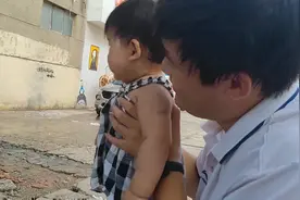 九个月宝宝叫小狗爸爸，亲爸无语😒视频封面