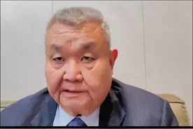 中国的Deepseek 让任何一个国家都不敢看不起👍视频封面