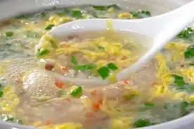 自打学会这碗汤，我家早餐不用愁，搭配油条绝了，鲜香好喝，真香视频封面