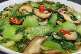 厨师长教你香菇炒油菜的家常做法，步骤详细，爽口开胃下酒又下饭