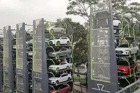 实拍深圳龙华最大的立体停车场，工作原理一目了然视频封面