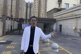 请不要相信可以帮你还债的主播，后面会让你大吃一惊。视频封面