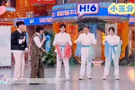 杨洋的颜值在镜头前毫无bug,笑起来也好看，脸部无皱纹＃杨洋