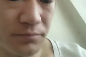 魕