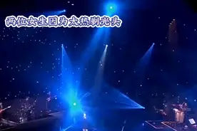 俩女生因太热结伴剃光头，引来社会众多关注视频封面