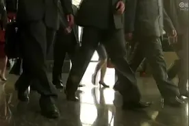这就是最美情妇卢嘉丽，九头身顶级身材，专门给高官上外语课视频封面