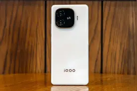 iQOO Z10 Turbo利刃出鞘，16G+1TB+7000mAh，主打性价比视频封面