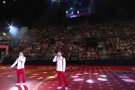 【奥运健儿访问香港大汇演】体操队：邹敬园、刘洋献唱《中国人》视频封面