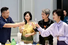 新白娘子传奇30年演唱会庆功宴·纪录片视频封面