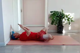 3分钟睡前拉伸，让你睡成“死猪”，安稳入眠一觉到天亮！