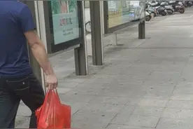 师傅去徒儿家吃饭！很热情的招待😛视频封面
