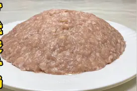 调万能饺子馅该如何打水打多少水？啥调料不能放？老厨步步详细讲视频封面