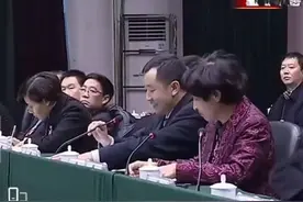 多年前时任巴东县县委书记的陈行甲发言视频封面
