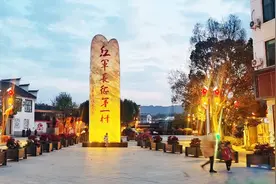 一人一车看中国    25000千里长征，从这里开始视频封面