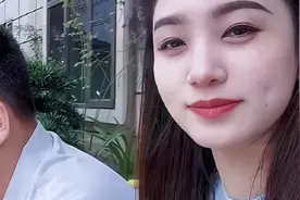 女子到男友家。没想到男友的哥哥竟是他的前任。视频封面
