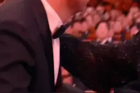 雷佳音金奖最佳男主角，激动的要翻跟头