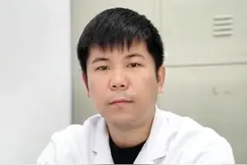 沉浸式妇科男医生做妇科检查视频封面