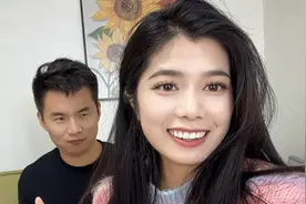 媳妇给小伙形象大改造，过程让人又气又好笑，看到成果不敢见人了视频封面