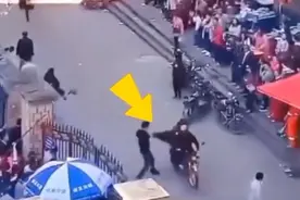 路见不平一声吼，为这位帅哥点赞视频封面