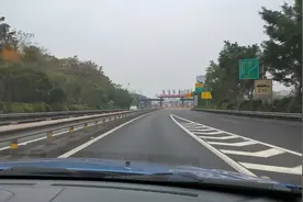 自贡高速公路段迎宾大道视频封面