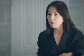 女人已经四十却依旧貌美如花视频封面