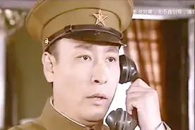 女孩被警察带到局里，核实完身份局长惊呆.视频封面