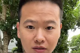 宝宝肋骨外翻突出原因一般不是佝偻病#爱未来 #维生素D #肋骨外翻 #新生儿科张医生视频封面
