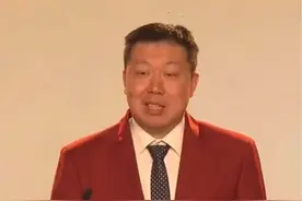 王治郅名人堂演讲，称自己脚步是跟巩晓彬学的。视频封面