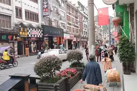 又到了乱穿衣服的季节了视频封面