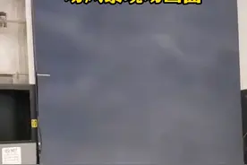 美国亚拉巴马州网友拍到的暴风雨，仿佛出现了另一个#时空传送门：#闪电侠应该在里面吧#错位时空 #暴风雨 视频封面