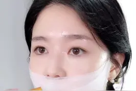 3步搞定唇周黑！韩国皮肤科医生教你养成嘟嘟少女唇#沉浸式护肤 #唇部发黑 #唇部护理 #护肤 #韩国 视频封面