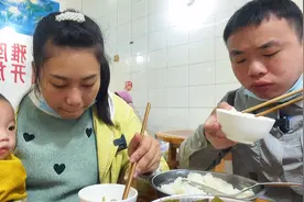 洪霞婆婆做第二只眼睛的白内障手术了，洪霞有时候蛮羡慕婆婆的视频封面