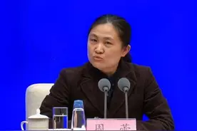 新冠病毒起源最有可能是什么？中疾控专家回应。#新冠 #新冠病毒视频封面