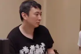 天眼查显示#王思聪拍卖袁成杰公司股权 这是发生什么了吗？能等一个回应吗？视频封面