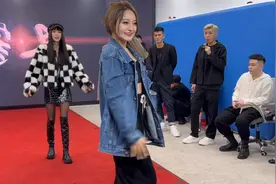 叉家男团and女团舞蹈视频封面