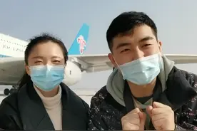 VLOG｜“巨无霸”A380首飞天府国际机场 桔哥刘姐带你花式打卡 ✈️，走起！视频封面